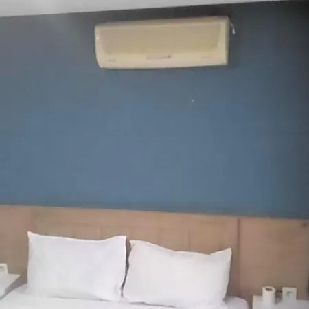 Elite Brand Hotel 3*
