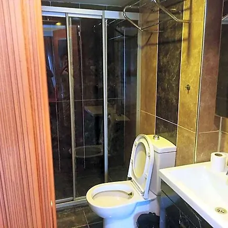 Elite Brand Hotel 3*